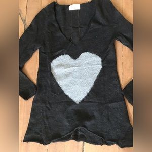 REDSOUL. Cozy, Tissue Knit Tunic Sweater.